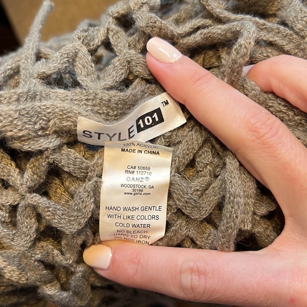 Style 101 Infinity Scarf NWOT - Picture 3 of 3